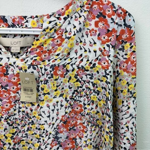 NWT Loft Floral Long Sleeve Patterned V-neck Blouse Size XXSP - Picture 4 of 8